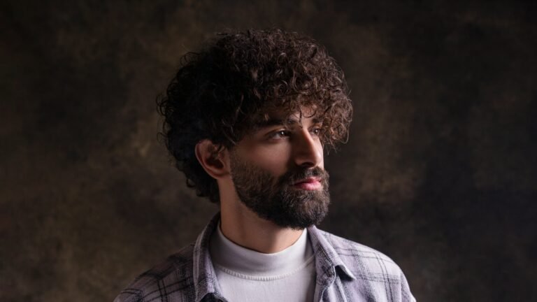hamid-gharaei-iSwkYJ5eVzk-unsplash