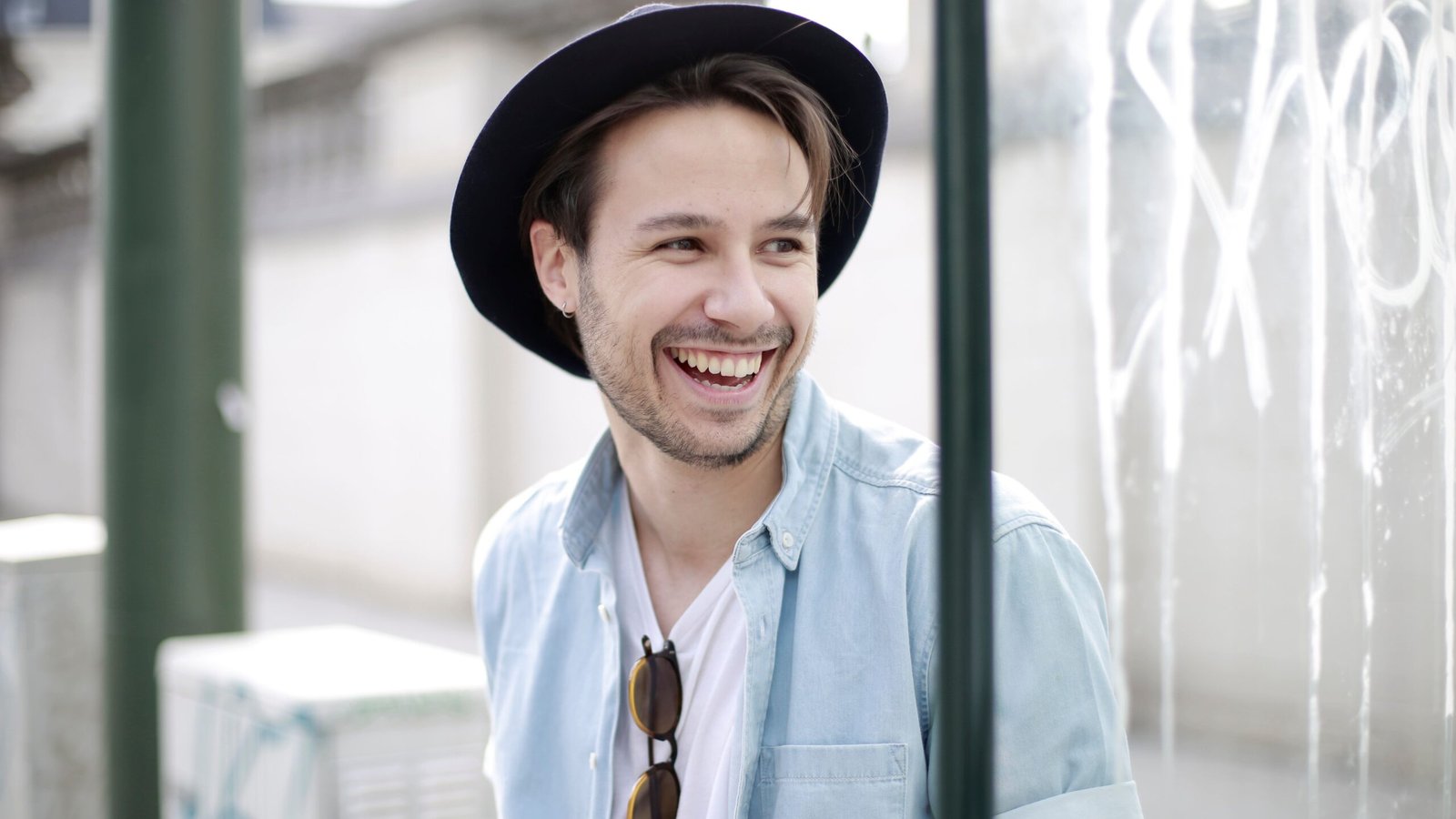 pexels-olly-3989479
